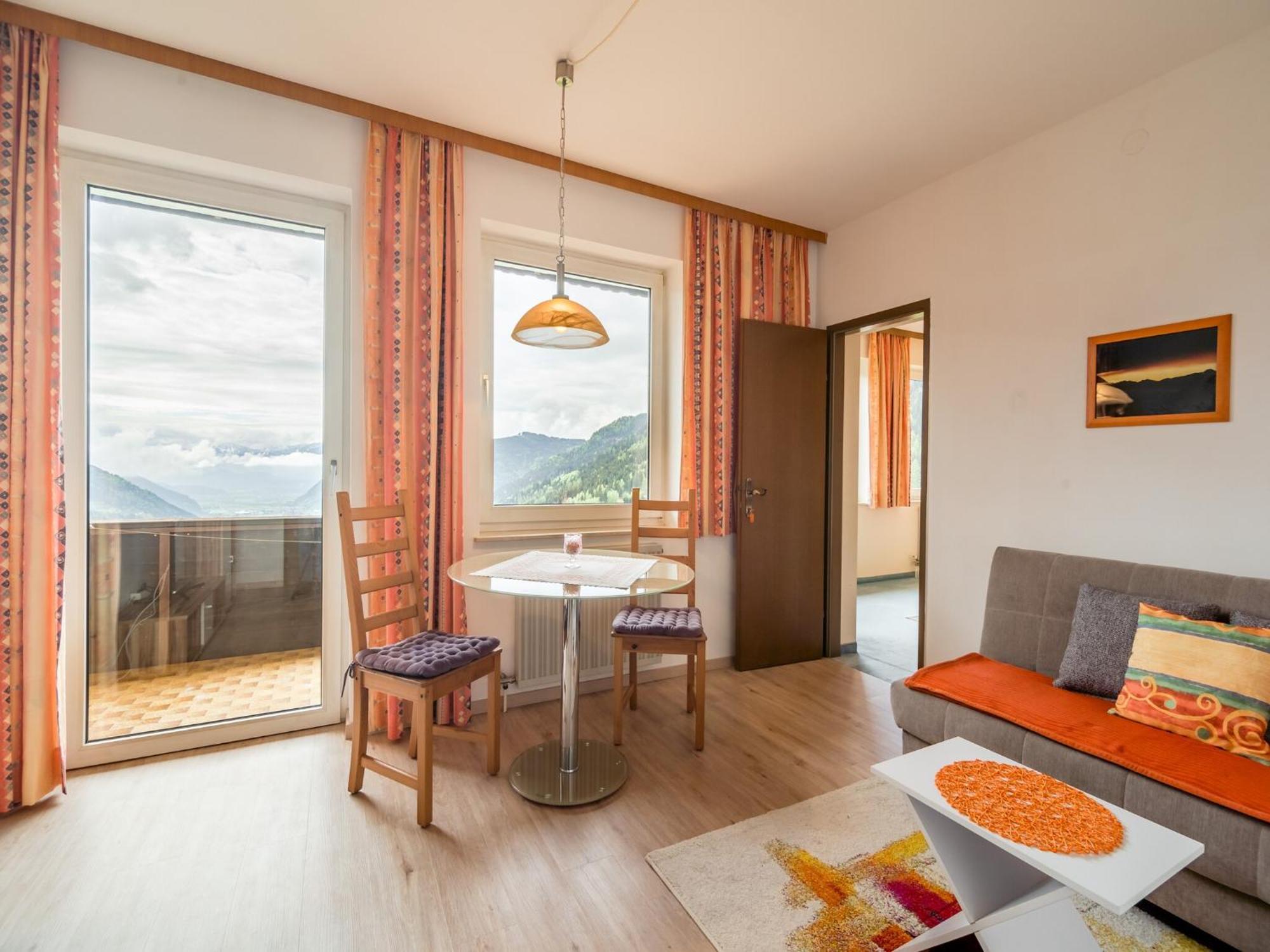 Cozy Apartment In Afritz Am See Near Gerlitzen Ski Area Bagian luar foto