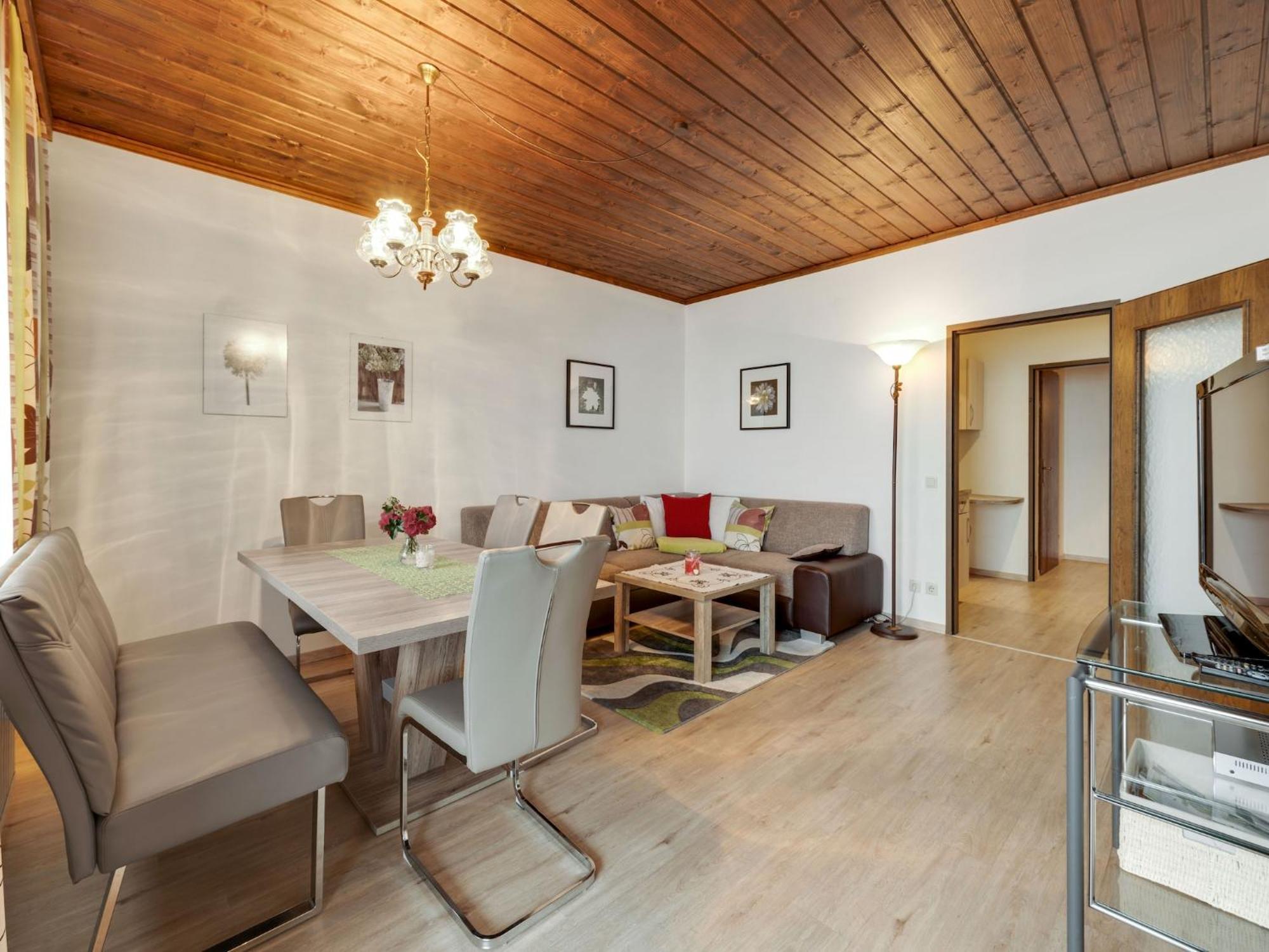 Cozy Apartment In Afritz Am See Near Gerlitzen Ski Area Bagian luar foto
