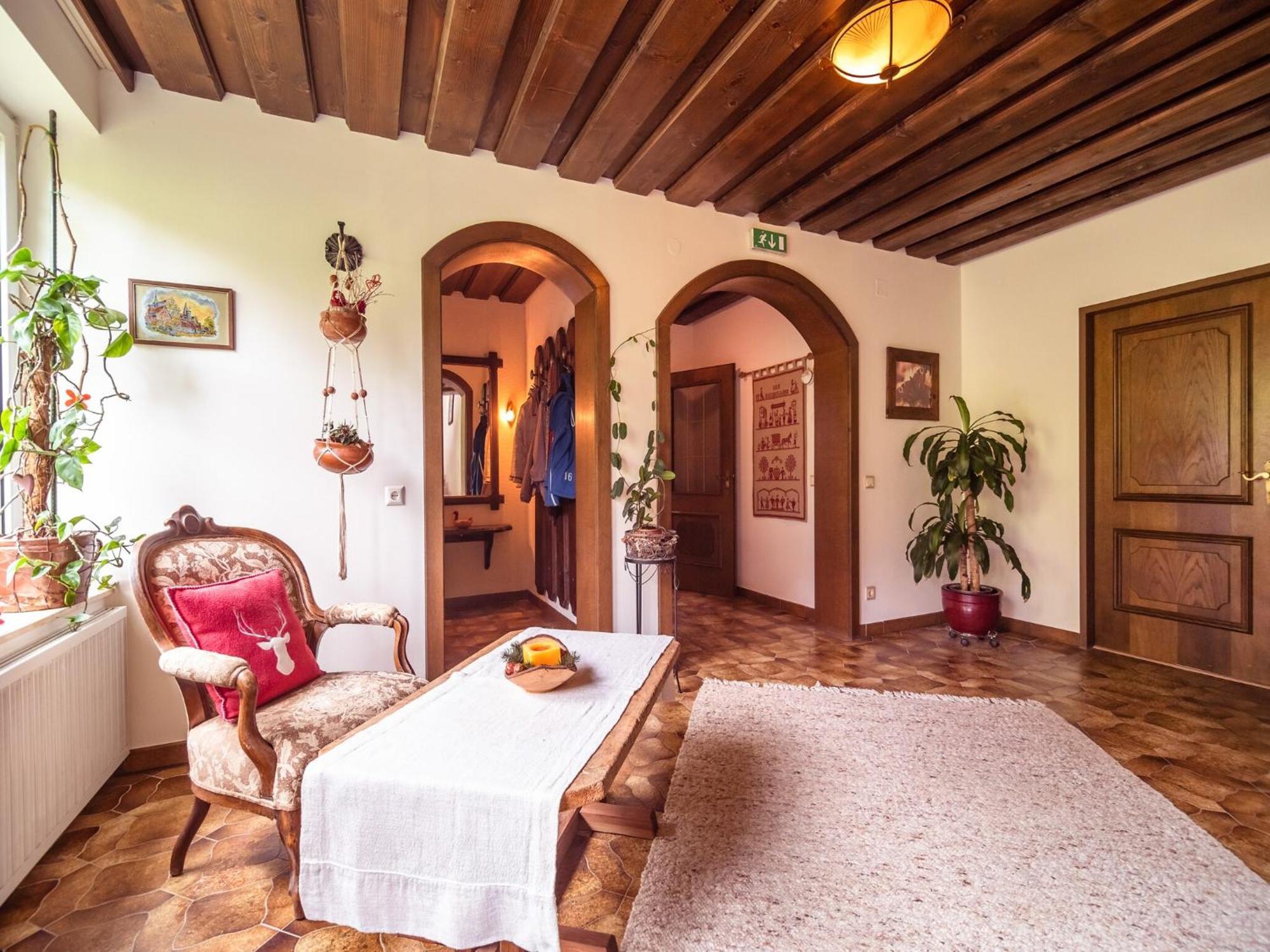 Cozy Apartment In Afritz Am See Near Gerlitzen Ski Area Bagian luar foto