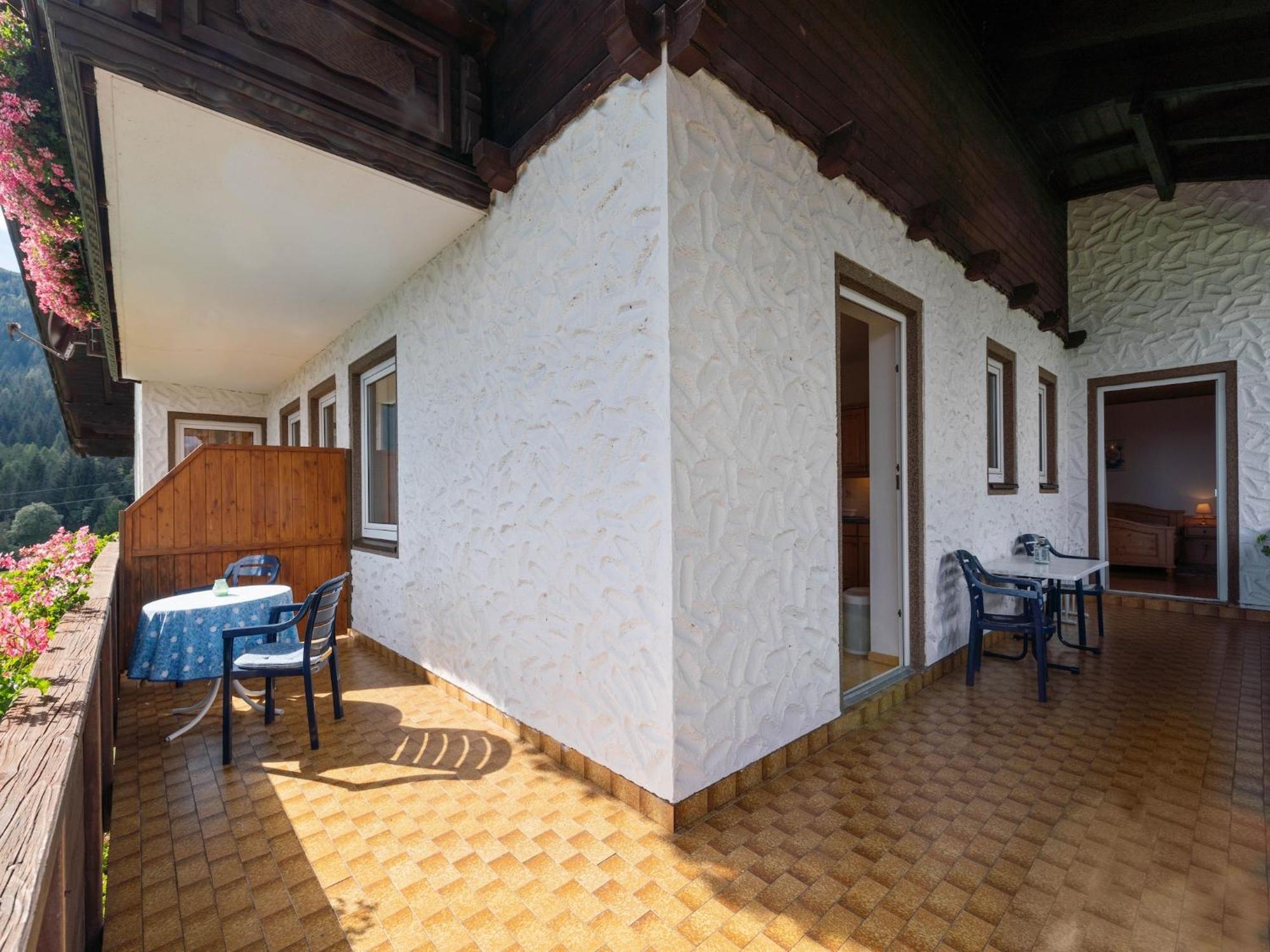 Cozy Apartment In Afritz Am See Near Gerlitzen Ski Area Bagian luar foto